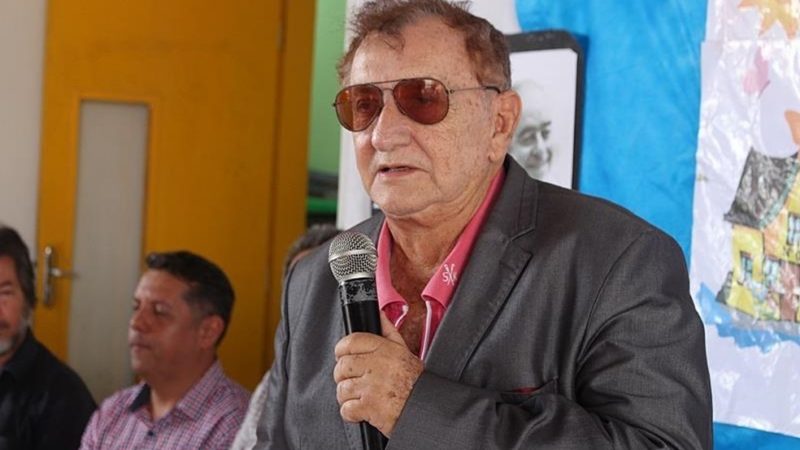 Prefeito Mão Santa sofre acidente em casa e é submetido a exames