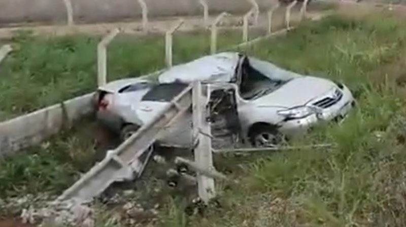 Motorista fica ferido após capotar Corolla na BR-343 em Campo Maior
