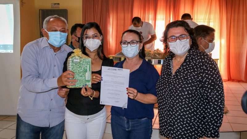 Prefeitura celebra o Dia do Coordenador Pedagógico e entrega novo veículo para SEDUC