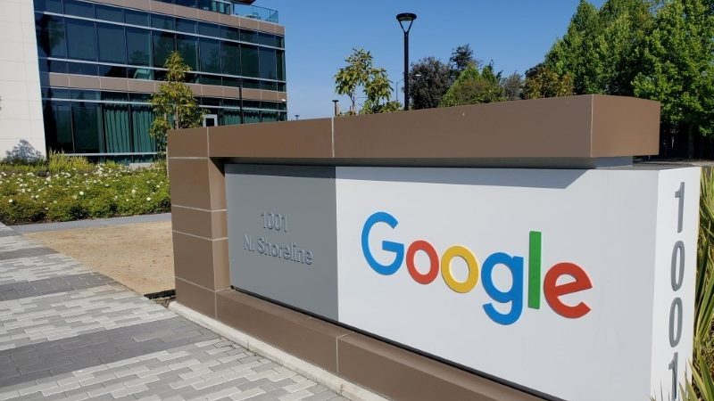 Google diz que vai restringir publicidade dirigida para menores de 18 anos