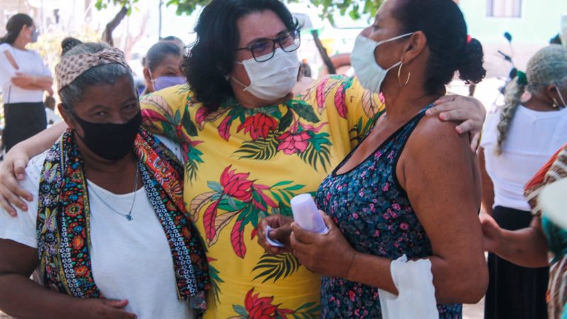 Prefeitura e Interpi entregam título de propriedade a 150 famílias no Marinheiro e Vaquejador