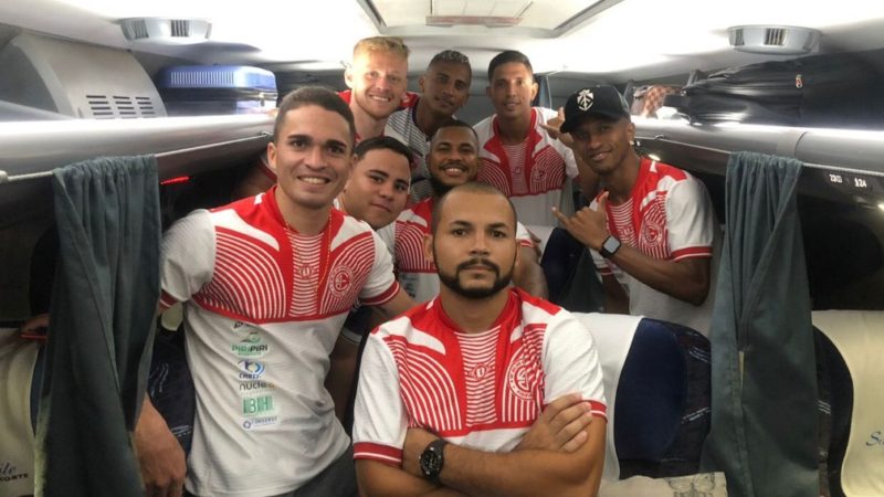 Com 20 atletas relacionados, 4 de Julho de Piripiri embarca para Natal para decisão com ABC pela Série D