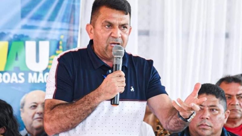 Prefeito de Madeiro do Piauí é morto com tiros na cabeça e no peito em campo de futebol