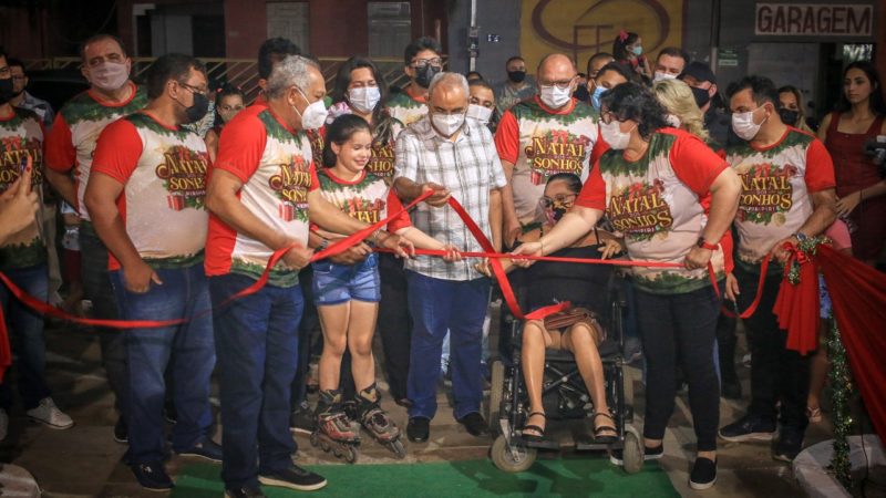 Prefeitura de Piripiri lança o Natal dos Sonhos e atrai centenas para a Praça da Bandeira