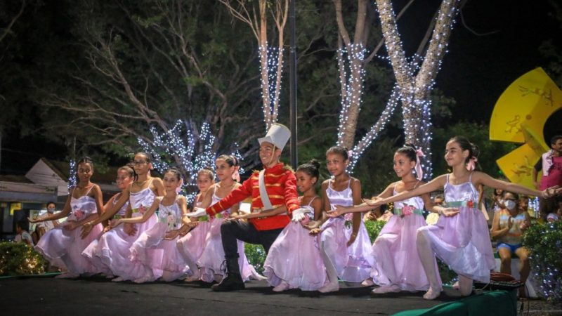 Balé com crianças da Fundação Tia Zélia encantam público no Natal do Sonhos de Piripiri
