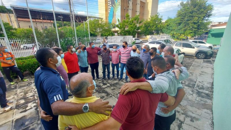 Robert Brown consegue adesão majoritária e marca data de eleição na FFP em 2022: “Feliz pelo apoio”