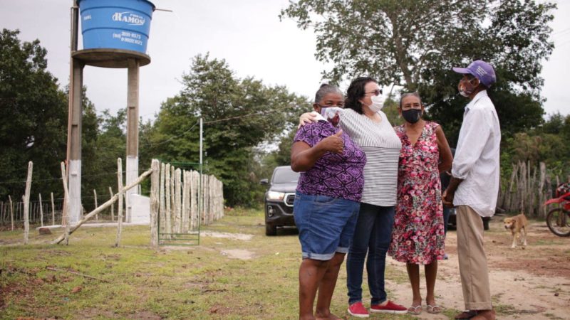 Prefeita Jôve Oliveira entrega sistemas de abastecimentos d’água, estradas e ponte de concreto na zona rural de Piripiri