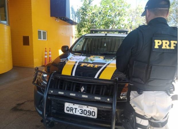 PRF apreende 24,3 kg de maconha em ônibus interestadual na BR-343 em Piripiri