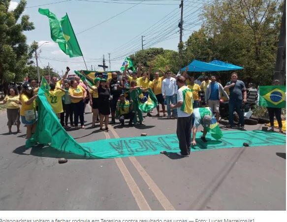 Rodovia em Teresina é totalmente liberada após passar 25 horas interditada por bolsonaristas