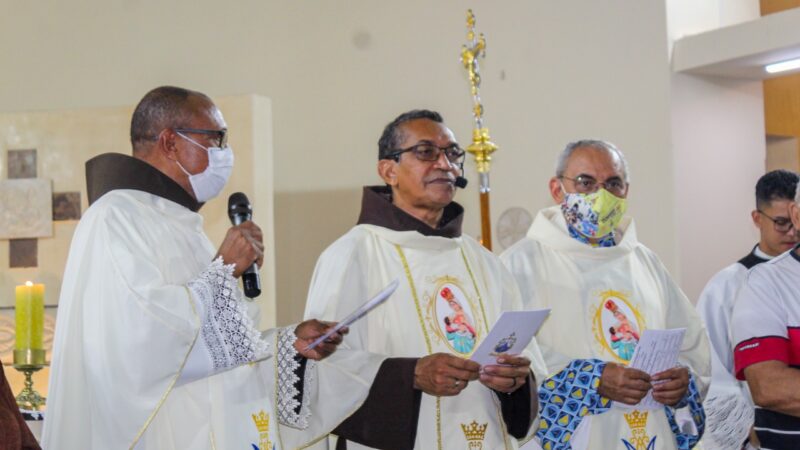 Missa solene abre comemorações do Ano Jubilar pelos 70 anos dos Franciscanos em Piripiri