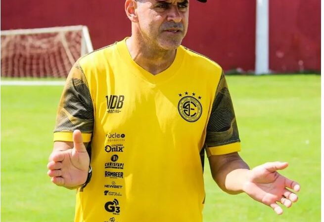 Diretoria diz não ter pressa, e Fernando Vieira pode ser efetivado como técnico do 4 de Julho de Piripiri