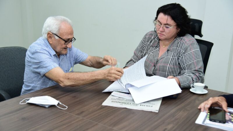 Prefeita Jôve Oliveira trata da criação de usina para tratamento de lixo em Piripiri
