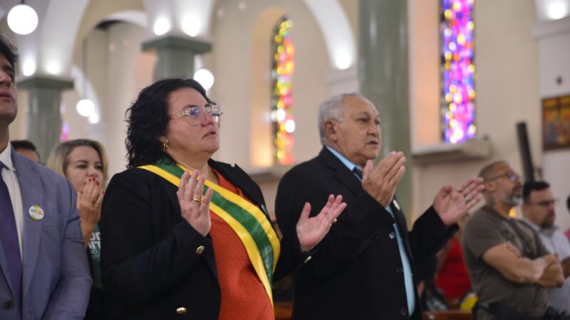 Ato cívico, santa missa e inauguração marcam aniversário de 113 anos de Piripiri