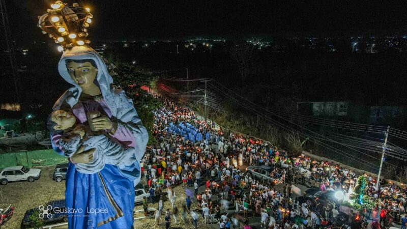 Procissão Luminosa encerra Festejos de Nossa Senhora dos Remédios 2023 em Piripiri