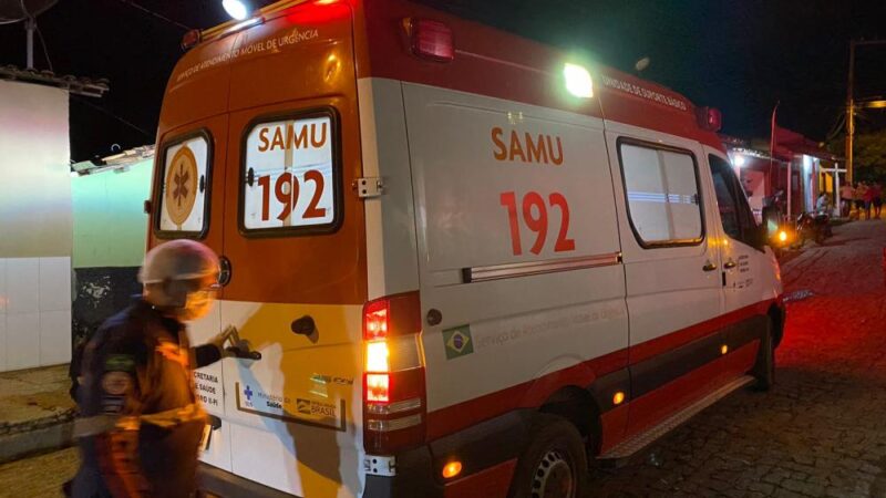 Homem de 50 anos sofre suspeita de fratura ao ser atingido por motociclista enquanto pedalava em Pedro II