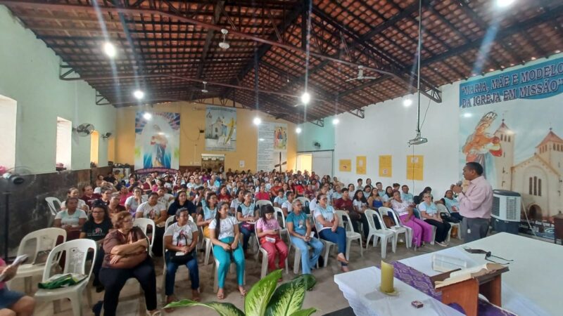 Paróquia de Piripiri realiza evento de formação para mais de 200 catequistas