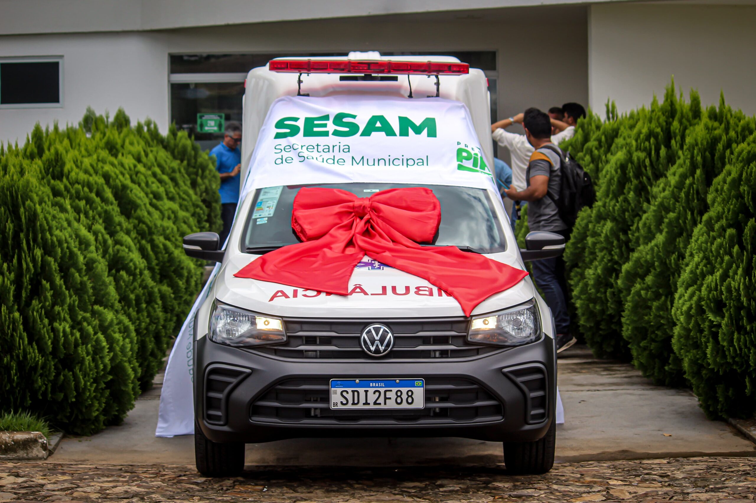 Prefeitura de Piripiri entrega nova ambulância para a Secretaria de Saúde Municipal