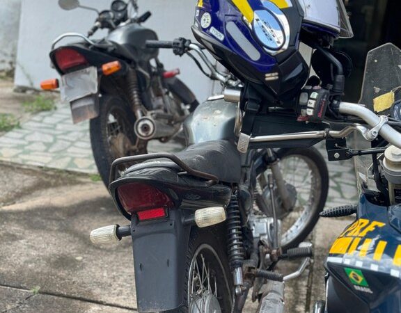 Em intervalo de 10 minutos, PRF recupera três motocicletas roubadas no Piauí