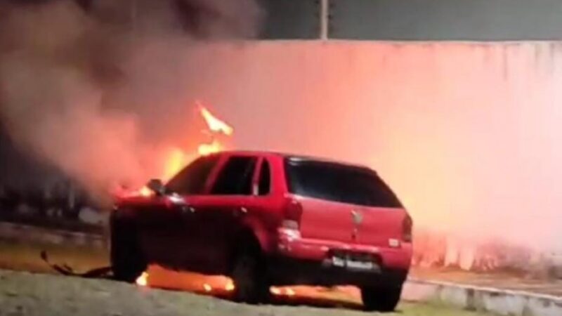 Carro envolvido em acidente que matou dono de pizzaria é encontrado incendiando em Pedro II; bombeiros foram acionados!