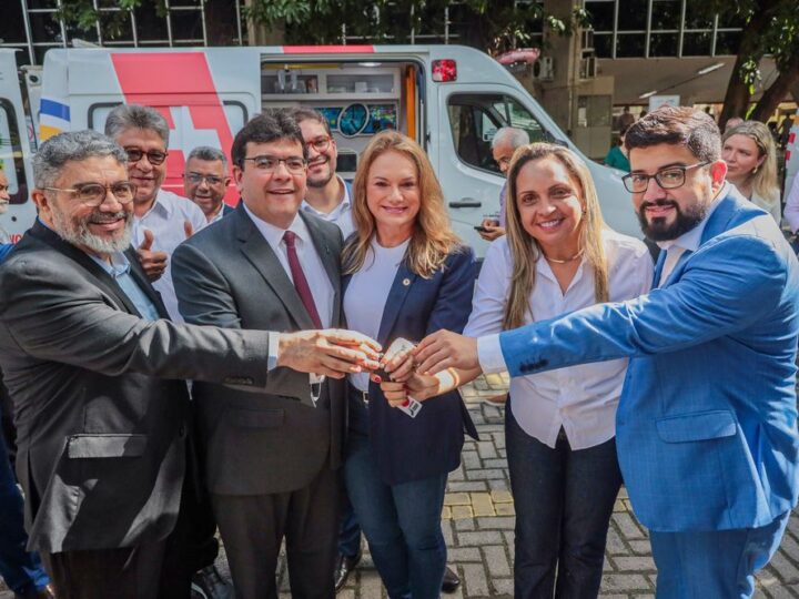 Hospitais do Piauí recebem 10 ambulâncias para pacientes de alto risco; Hospital de Piripiri foi um dos contemplados