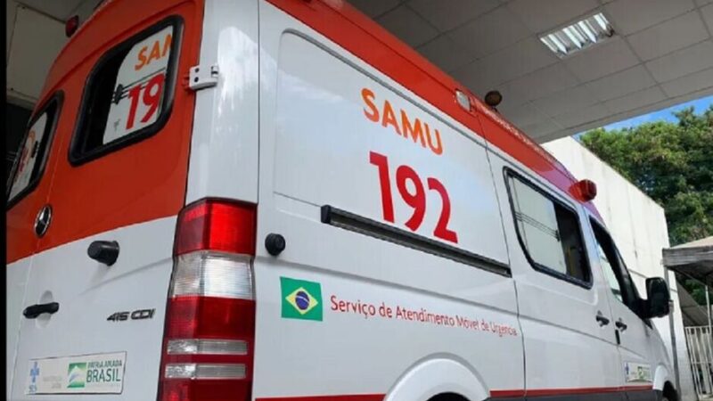 Mulher de 56 anos fica gravemente ferida em acidente envolvendo três carros no Piauí
