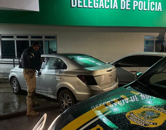 PRF recupera, em Teresina, veículo roubado há 9 anos em Goiás