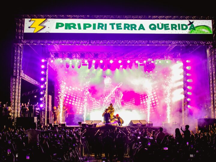 Festival do Trabalhador leva quase 40 mil pessoas para shows na Av. Raimundo Holanda