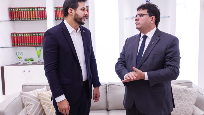 Governo do Piauí concederá bolsa de R$ 600 para jovens, adultos e idosos que se alfabetizarem