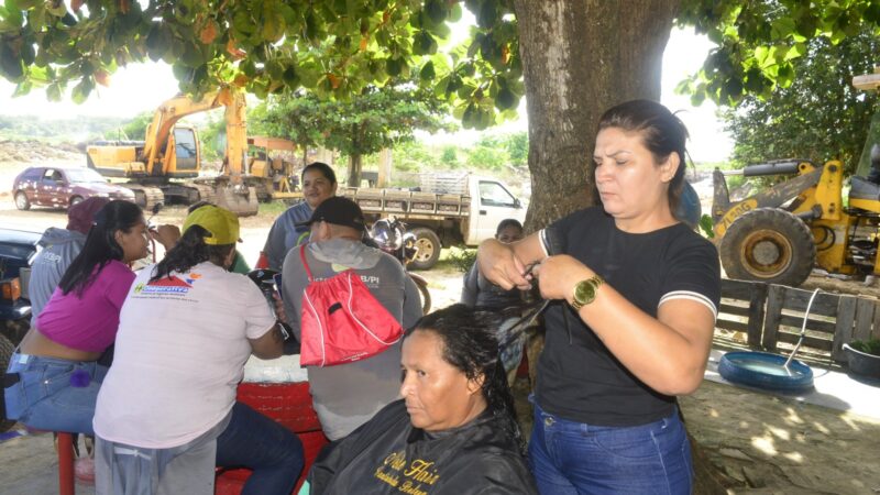 SEMAM e SETAS de Piripiri promovem ação social no Aterro Sanitário do município