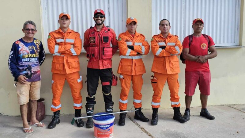 Jiboia de 1 metro e meio é resgatada nas proximidades de uma capela em Piripiri