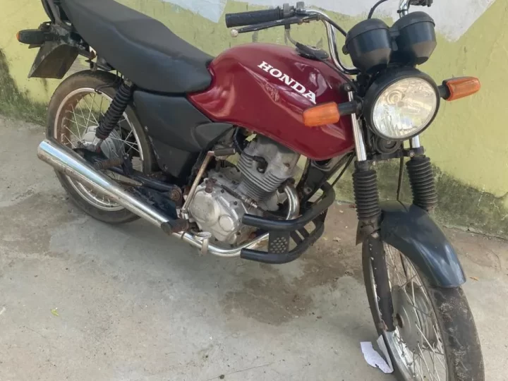 Motocicleta que havia sido furtada é recuperada pela Polícia Militar em Lagoa de São Francisco