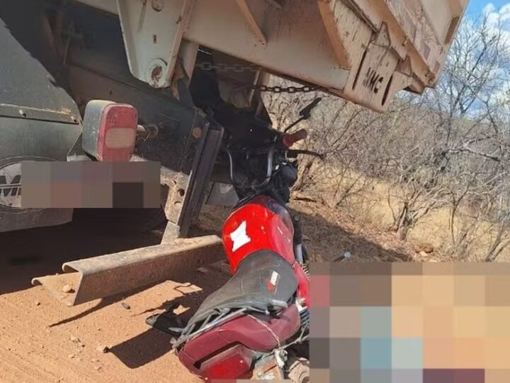 Estudante de 18 anos morre ao colidir moto contra caminhão em Pedro II