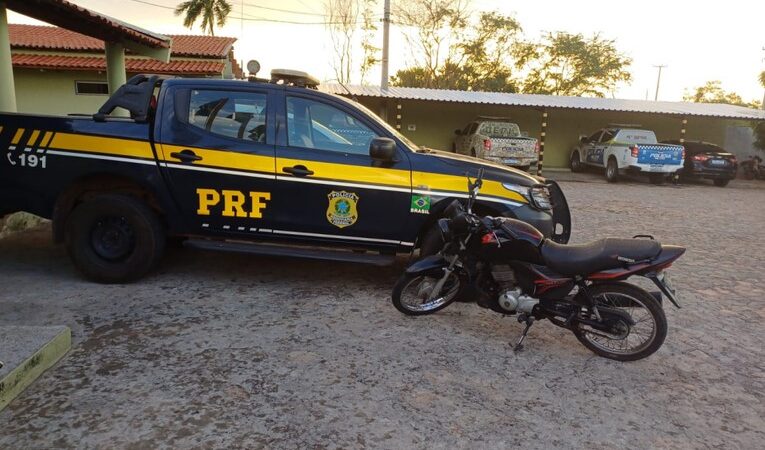 PRF recupera motocicleta roubada e prende homem por Receptação no Piauí