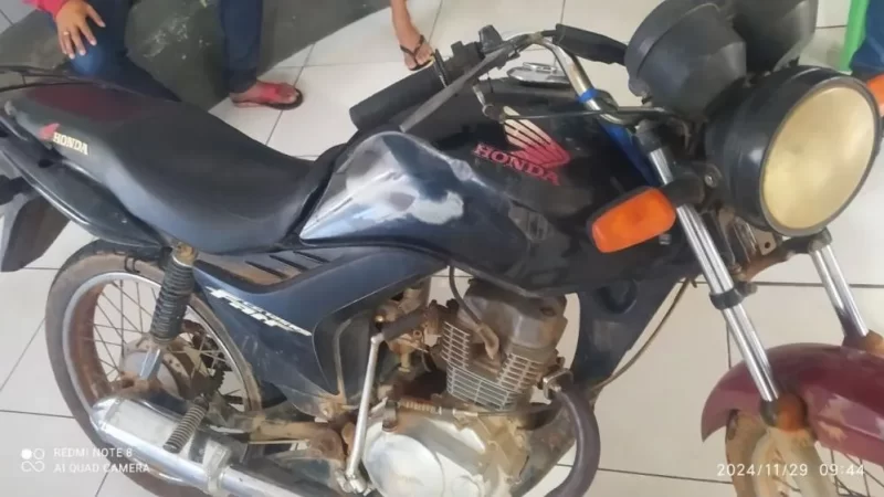 Moto roubada há mais de três anos em Teresina é recuperada pela Polícia em Pedro II