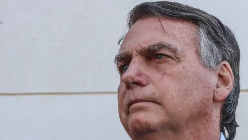 PF indicia Bolsonaro e mais 36 por tentativa de golpe de Estado