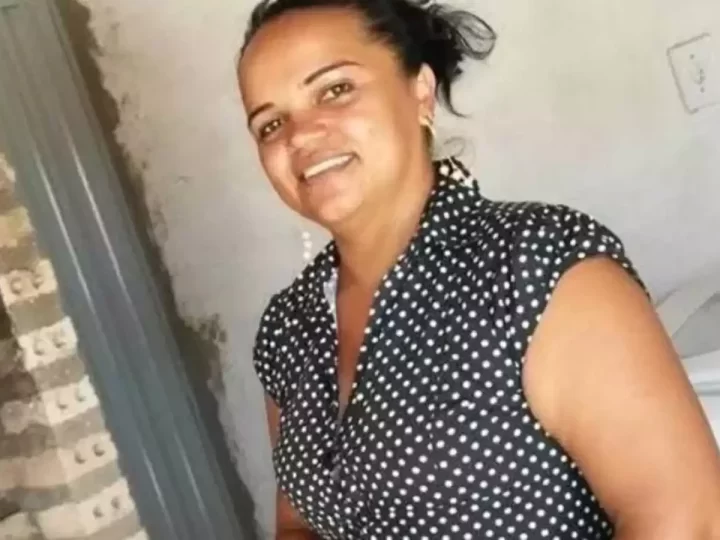 Mulher morre após ser baleada na cabeça enquanto conversava com familiares em Esperantina