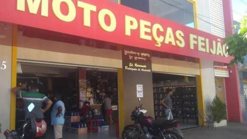 Moto Peças Feijão deseja aos clientes e amigos um Natal de luz e esperança e que o Ano Novo seja de muitas realizações