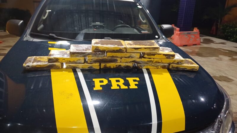 PRF realiza apreensão de 14kg de cocaína no interior de ônibus na cidade de Piripiri