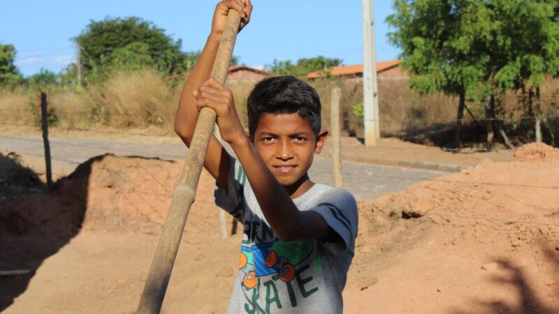 Secretaria dos Esportes entrega equipamento para salto em altura em Curralinhos-PI na segunda (30)