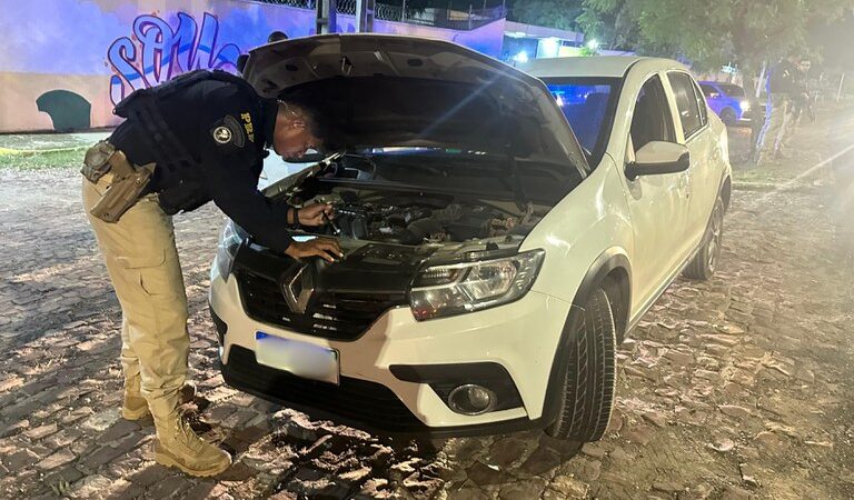 PRF recupera veículo adulterado e prende homem por receptação em Teresina