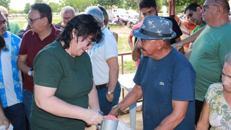 Prefeitura de Piripiri realiza entrega de sementes para agricultores da zona rural