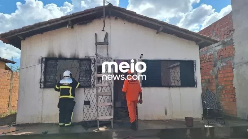 Adolescente morre carbonizado em incêndio na zona Sul de Teresina