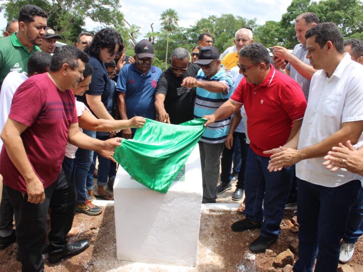 Prefeitura de Piripiri inaugura UBSF e avenida na Comunidade Sussuarana