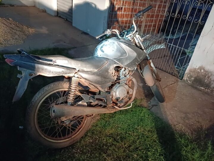 Motocicleta com motor furtado é apreendida pela PRF na BR-343, em Altos