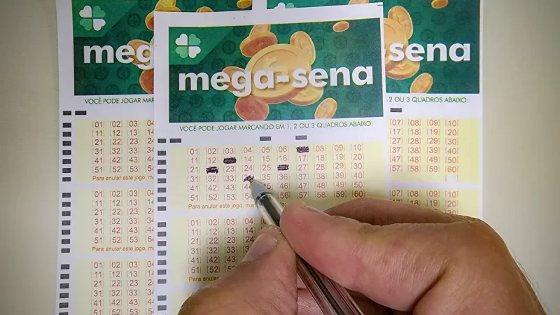 Mega-Sena não tem ganhadores e prêmio vai para R$ 6,2 milhões