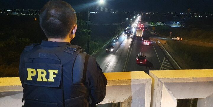 PRF reforça fiscalização nas rodovias federais do PI durante feriado do dia do trabalhador