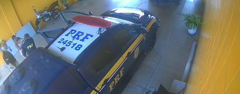 Em ato de Bravura PRF salva bebê de um mês engasgado em cidade do Piauí