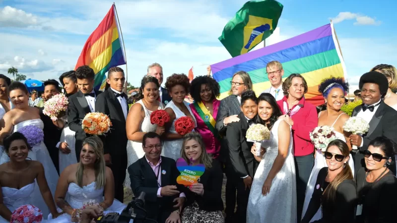 Casamento entre mulheres cresce 5,9% e é recorde em 2023, mostra IBGE