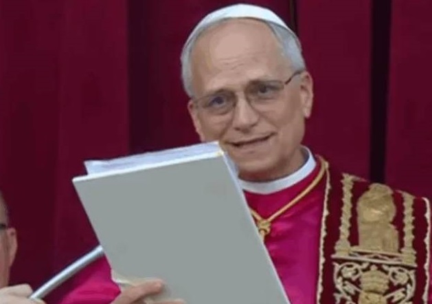 Cardeal dos EUA Robert Prevost é o novo papa eleito em conclave neste dia 8 de maio