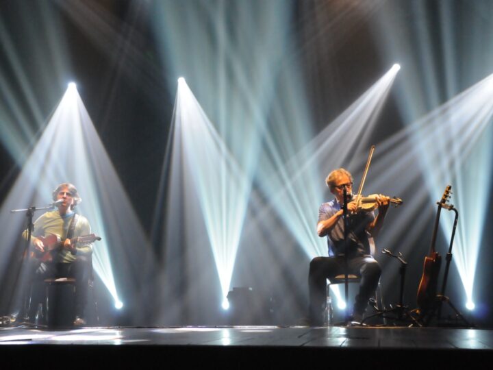 Kleiton & Kledir cantam grandes sucessos durante apresentação no Projeto Seis & Meia em Teresina
